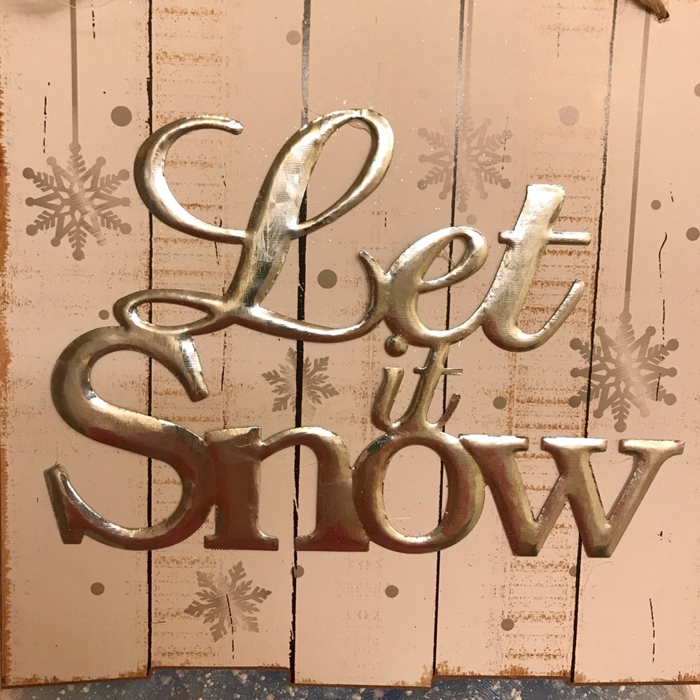 Let It Snow Wreath - Picture 2 of 4